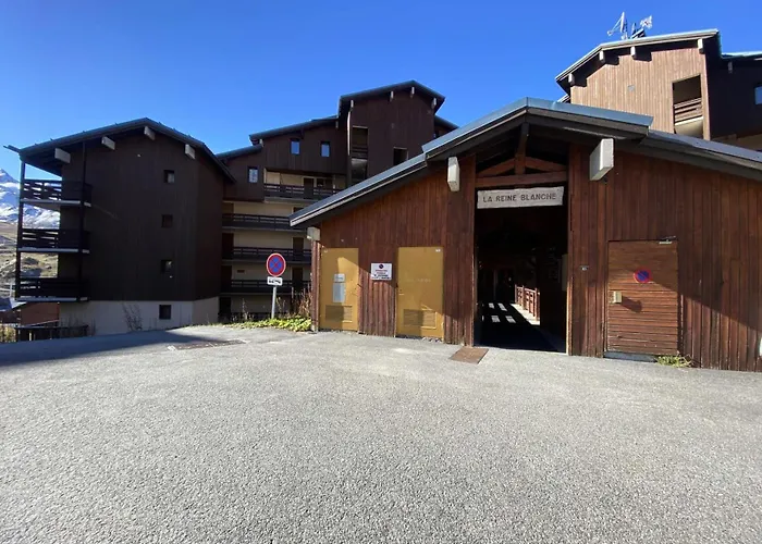 Reine Blanche - Location: Avec Chambre, Balcon Au Sud, Bordure De Pistes Mae-9052 Apartment